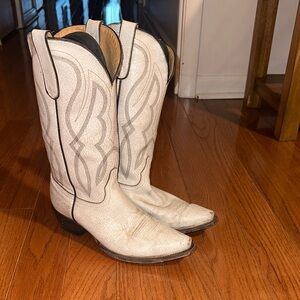 Idyllwind White Cowgirl Boots